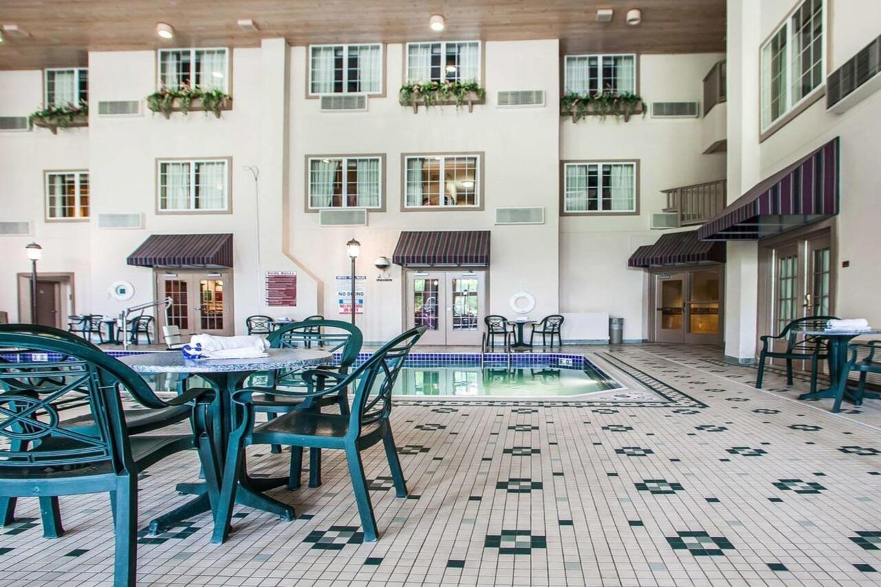Comfort Suites Milwaukee Airport Oak Creek Eksteriør billede