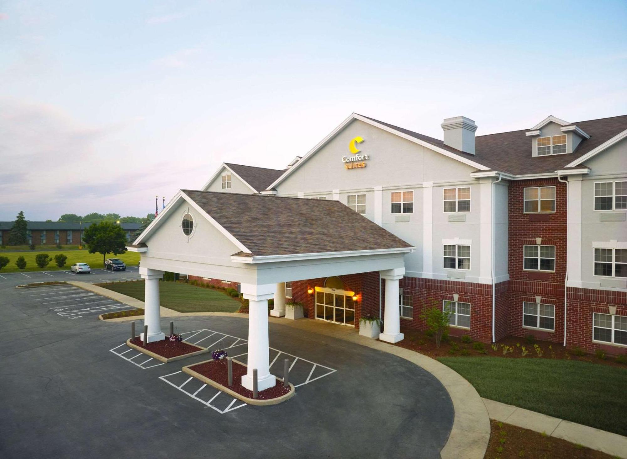 Comfort Suites Milwaukee Airport Oak Creek Eksteriør billede