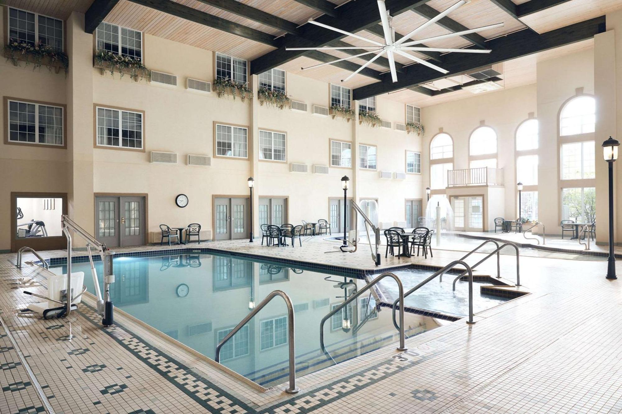 Comfort Suites Milwaukee Airport Oak Creek Eksteriør billede
